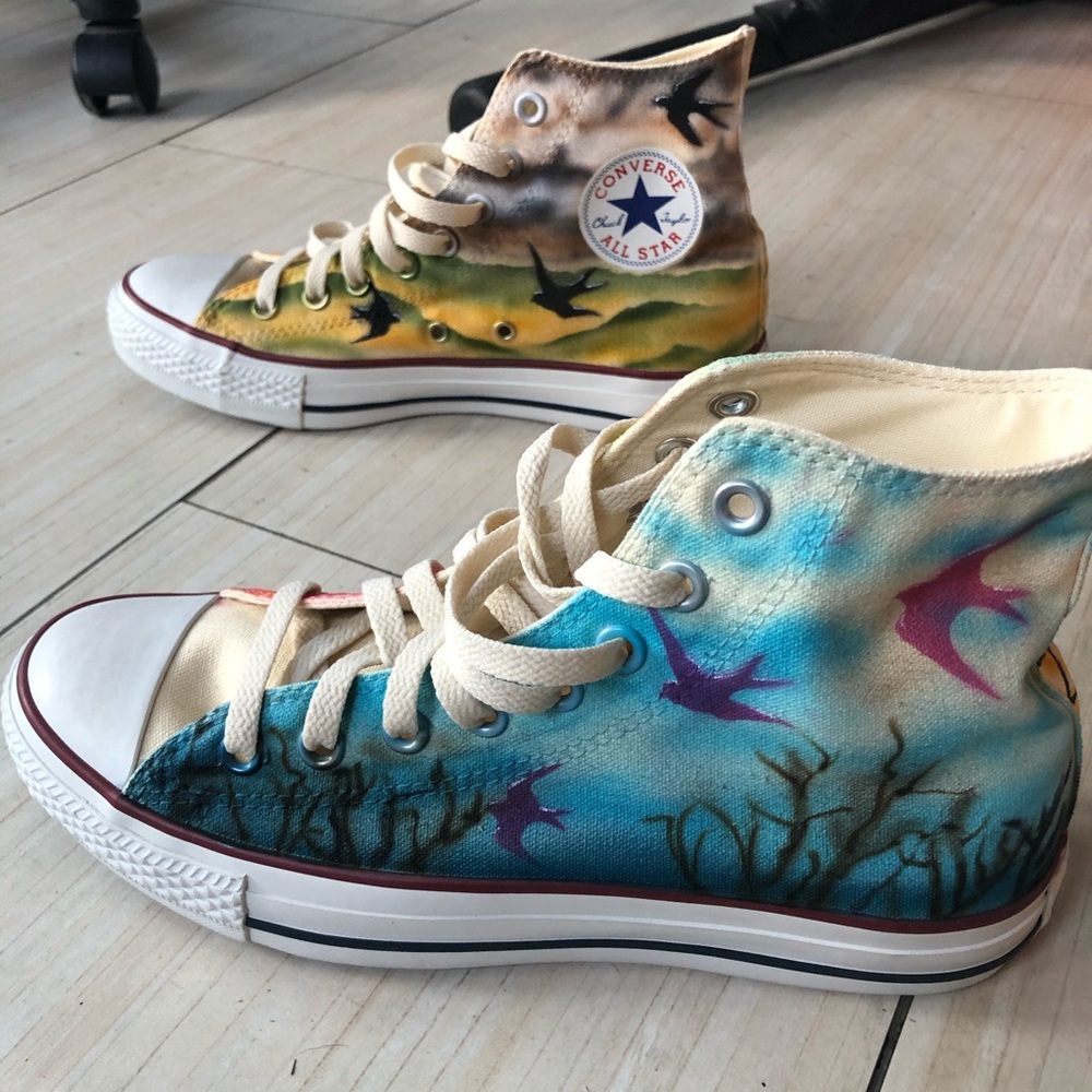 Chuck Taylor Swallow Custom - image 3
